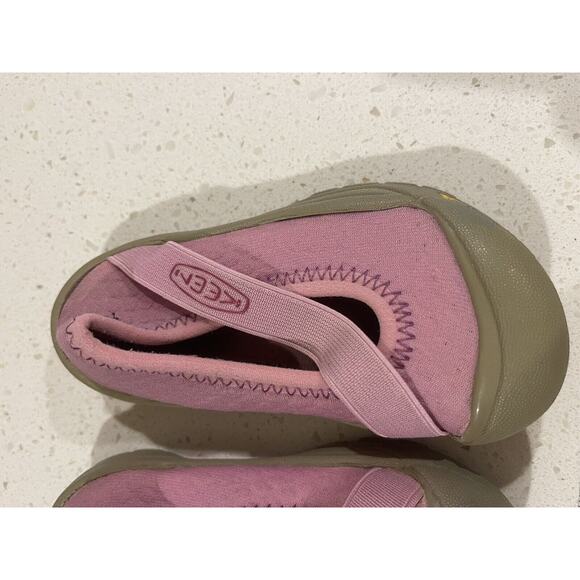 Keen Pink Neoprene Slip On‎ Water Shoes Baby - Picture 2 of 7